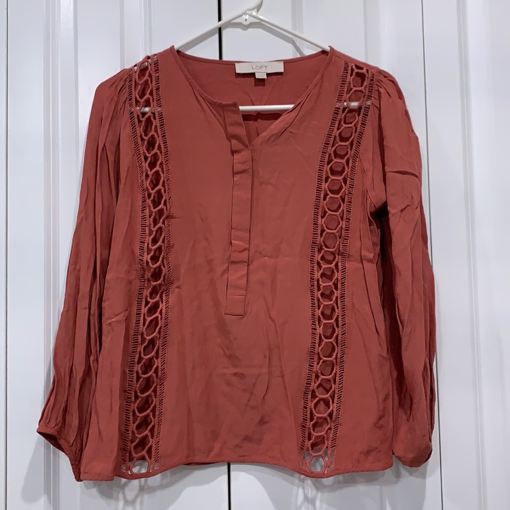 Detailed Top
